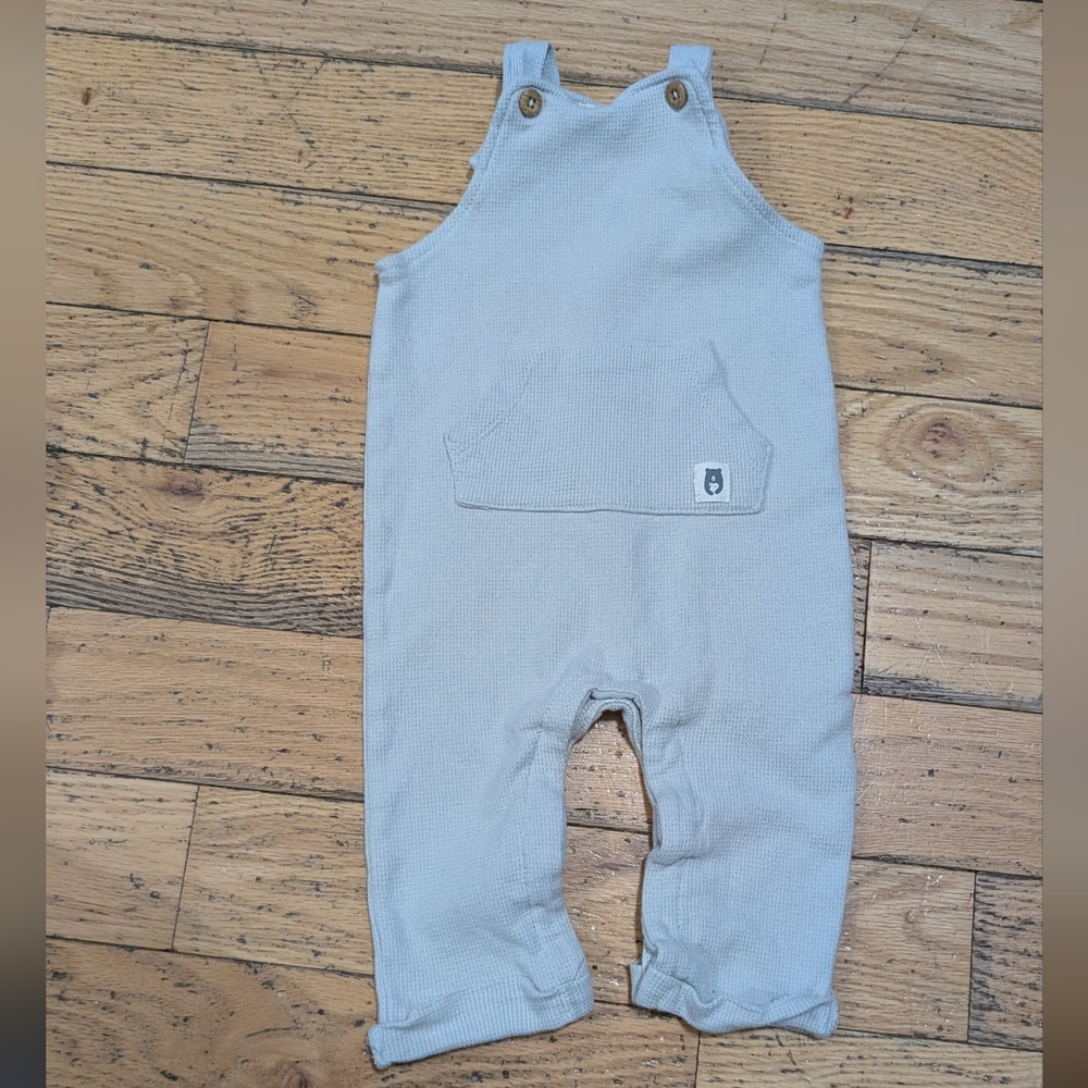 EUC Organic Light Gray Overalls 3-6 M *P17